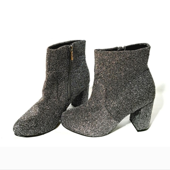 Set - Picture 8 of 8